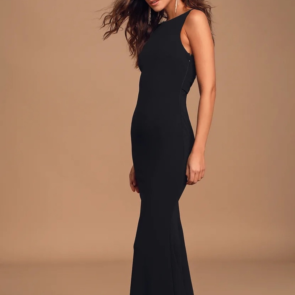 Black dress/gown